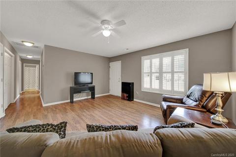 501 Canary Ct, Wingate, NC 28174 photo 9