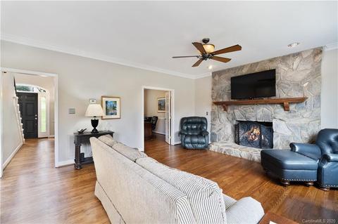 4155 Steve Ikerd Dr NE, Hickory, NC 28601 photo 7