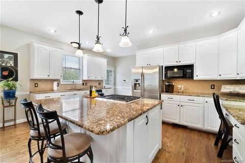 4155 Steve Ikerd Dr NE, Hickory, NC 28601 photo 12