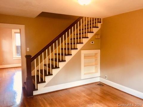 406 4th St NW, Hickory, NC 28601 photo 5