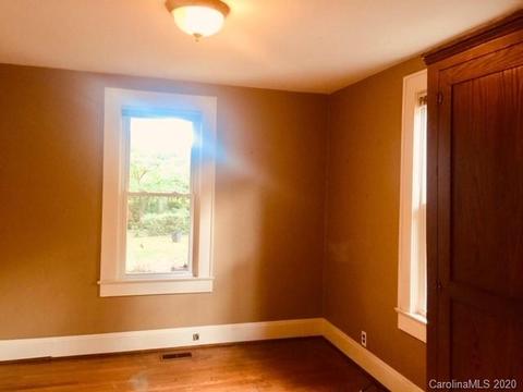 406 4th St NW, Hickory, NC 28601 photo 13