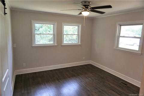 527 Collins St, Kannapolis, NC 28083 photo 18