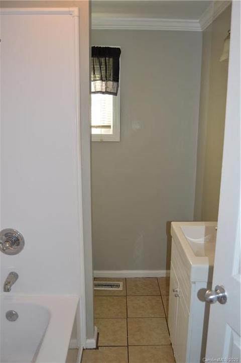 2554 Kool Park Rd NE, Hickory, NC 28601 photo 13