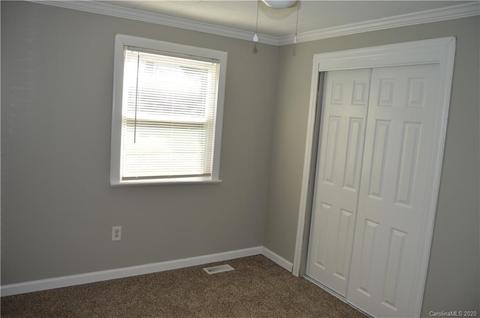 2554 Kool Park Rd NE, Hickory, NC 28601 photo 10