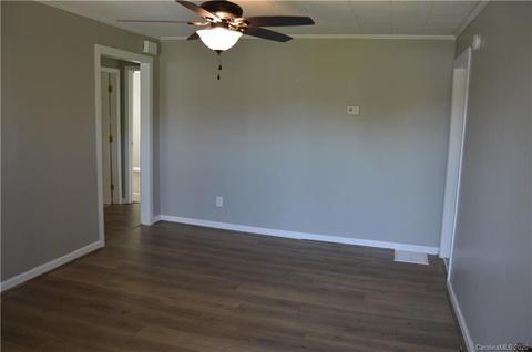 2554 Kool Park Rd NE, Hickory, NC 28601 photo 3