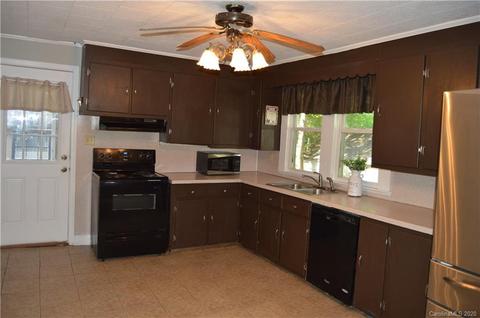 2554 Kool Park Rd NE, Hickory, NC 28601 photo 5