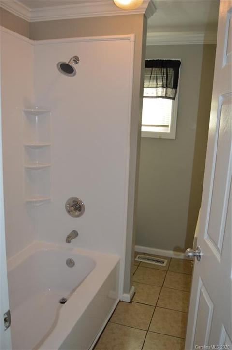 2554 Kool Park Rd NE, Hickory, NC 28601 photo 12