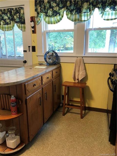 428 E 19th St, Newton, NC 28658 photo 4