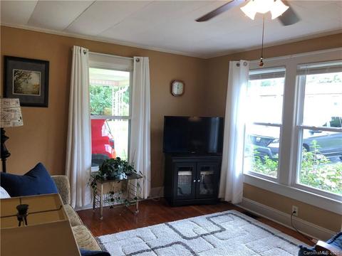 428 E 19th St, Newton, NC 28658 photo 7