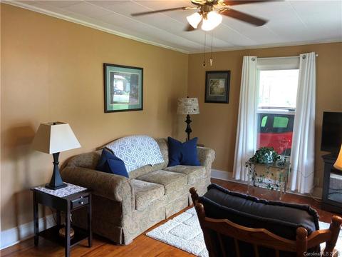 428 E 19th St, Newton, NC 28658 photo 8
