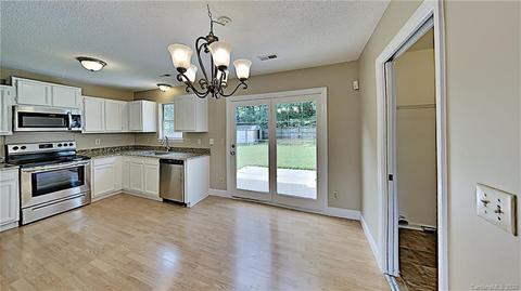 517 Viking Dr, Concord, NC 28025 photo 6