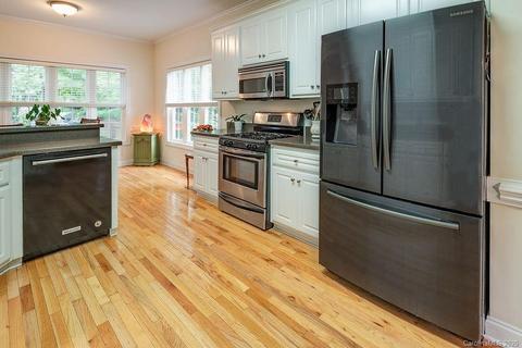 32 Lockes Ln, Candler, NC 28715 photo 8