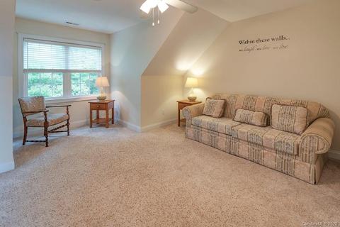 32 Lockes Ln, Candler, NC 28715 photo 21