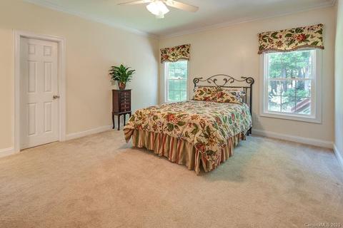 32 Lockes Ln, Candler, NC 28715 photo 15