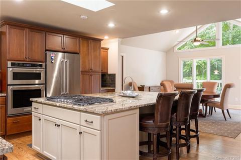 364 Kenmure Dr, Flat Rock, NC 28731 photo 16