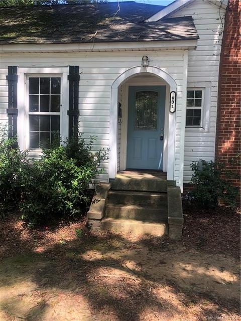 601 Cole St, Kannapolis, NC 28083 photo 2