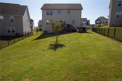 820 Braddock Way, Fort Mill, SC 29715 photo 3