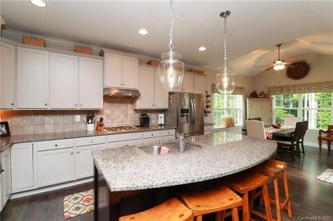 677 Harrison Dr NW, Concord, NC 28027 photo 4