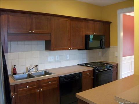 9030 Crusaders Ct, Matthews, NC 28105 photo 13