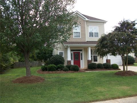 9030 Crusaders Ct, Matthews, NC 28105 photo 1