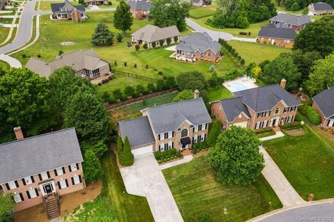 962 38th Ave NE, Hickory, NC 28601 photo 3