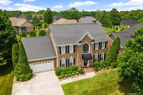 962 38th Ave NE, Hickory, NC 28601 photo 2
