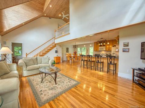 690 Lost Cove Rd, Clyde, NC 28721 photo 11