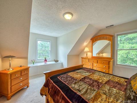 690 Lost Cove Rd, Clyde, NC 28721 photo 32