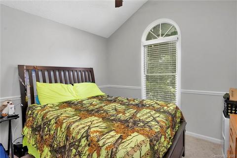 6915 Streamside Dr, Charlotte, NC 28212 photo 16