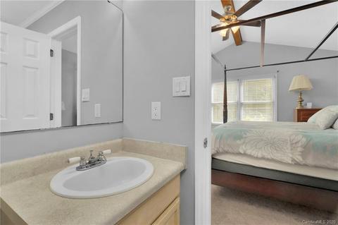 6915 Streamside Dr, Charlotte, NC 28212 photo 15