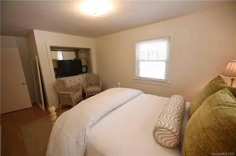 500 Riverside Dr, Morganton, NC 28655 photo 22