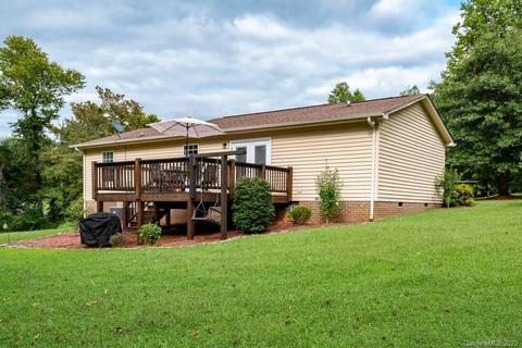 5426 Chestnut Dr, Hickory, NC 28602 photo 34
