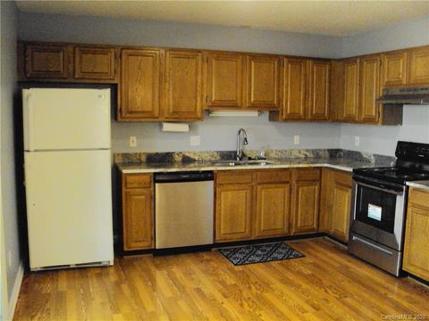 1491 20th Ave NE, Hickory, NC 28601 photo 9