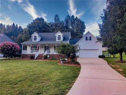 8719 Oldenburg Dr, Mount Pleasant, NC 28124 photo 1