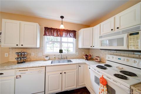 8719 Oldenburg Dr, Mount Pleasant, NC 28124 photo 11