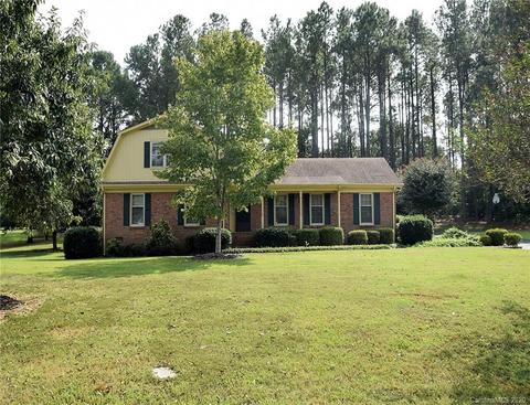 1702 Lakeview Dr, Monroe, NC 28112 photo 1