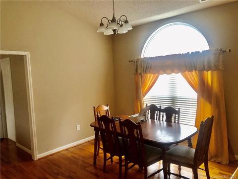 105 White Hall Ln, Hudson, NC 28638 photo 7