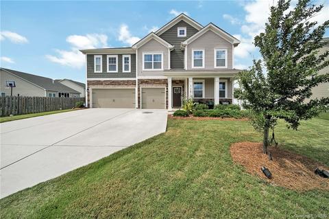 4709 Roya Pl, Charlotte, NC 28213 photo 1