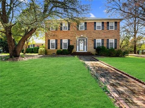 2438 Windingbrook Dr, Kannapolis, NC 28083 photo 1
