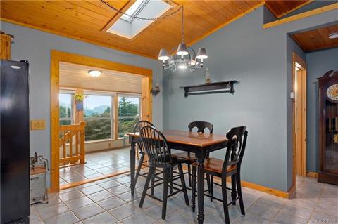 136 Matthew Ln, Canton, NC 28716 photo 6