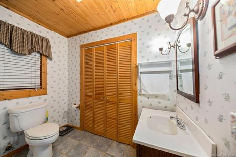 136 Matthew Ln, Canton, NC 28716 photo 22
