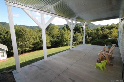211 Jd Trl, Candler, NC 28715 photo 10
