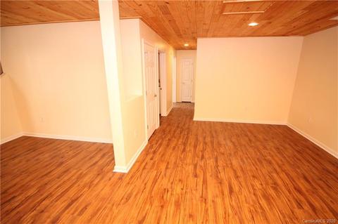 211 Jd Trl, Candler, NC 28715 photo 30