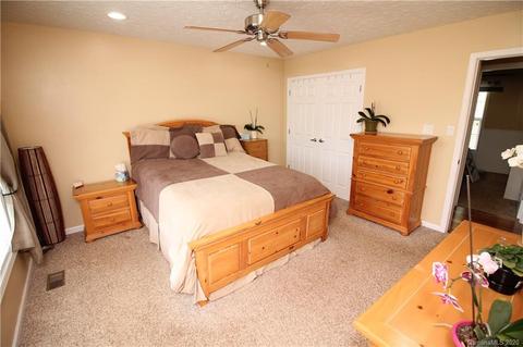 211 Jd Trl, Candler, NC 28715 photo 19