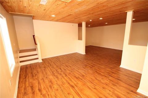 211 Jd Trl, Candler, NC 28715 photo 28