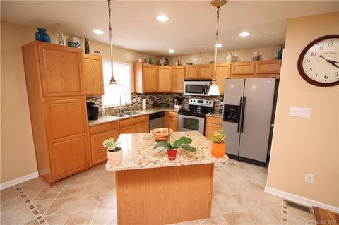 211 Jd Trl, Candler, NC 28715 photo 15