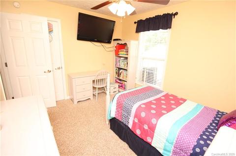 211 Jd Trl, Candler, NC 28715 photo 23