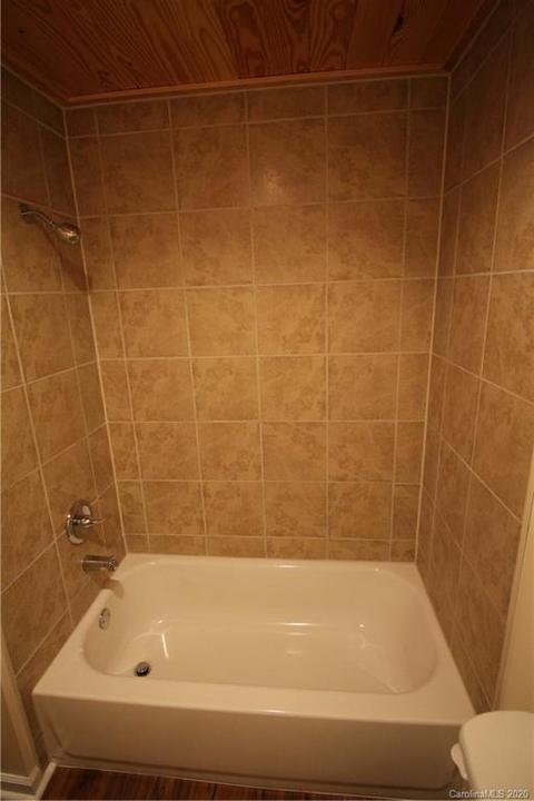 211 Jd Trl, Candler, NC 28715 photo 33