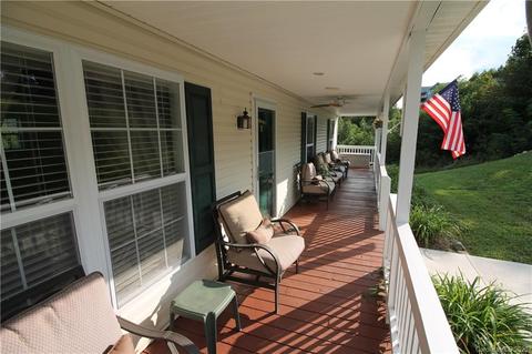 211 Jd Trl, Candler, NC 28715 photo 3
