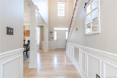 10534 Quarrier Dr, Cornelius, NC 28031 photo 2